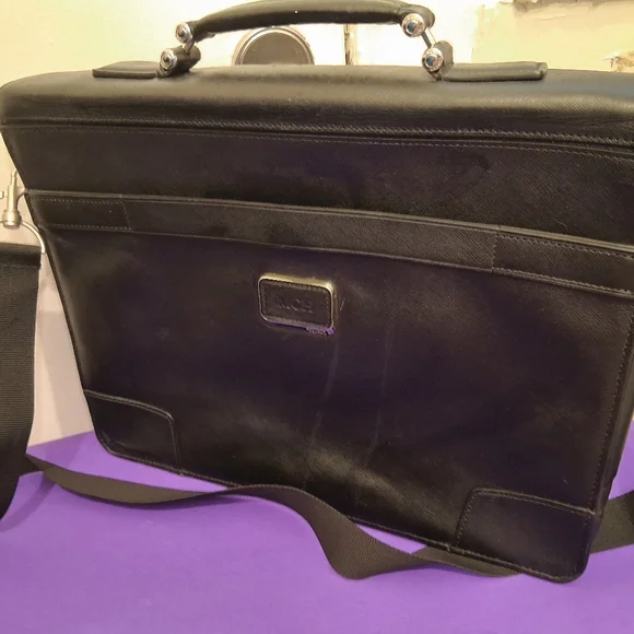 Tumi 93231D leather luxury Blsck Mens briefcase